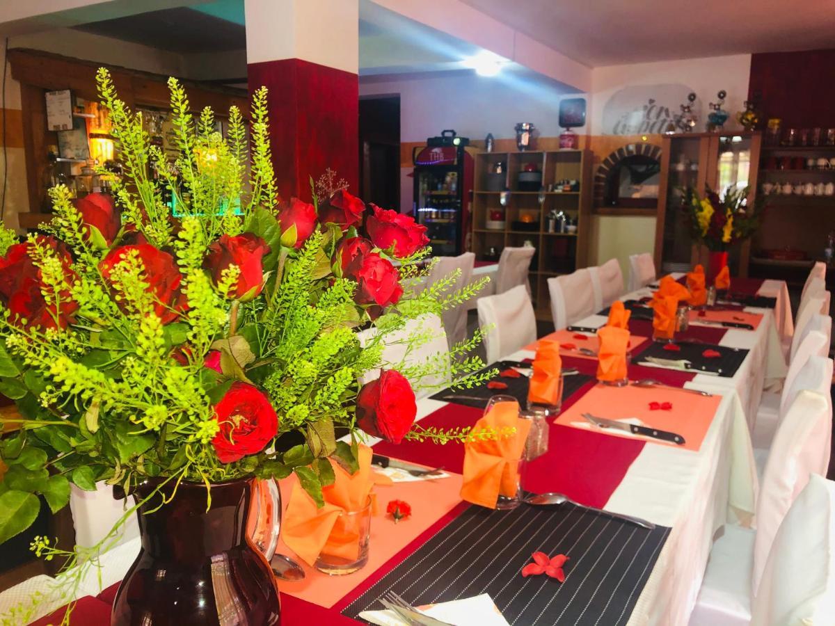 Petite Flower Guest House Talata-maty Экстерьер фото
