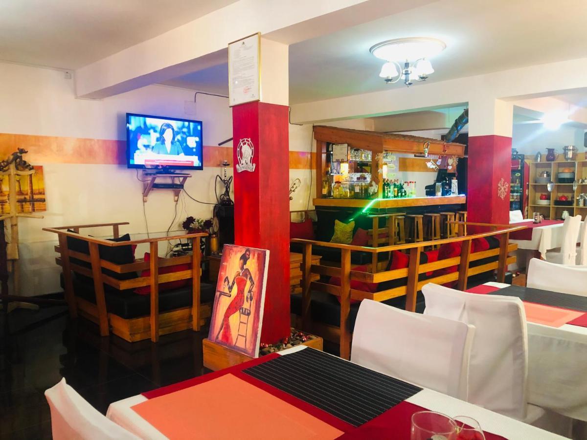 Petite Flower Guest House Talata-maty Экстерьер фото