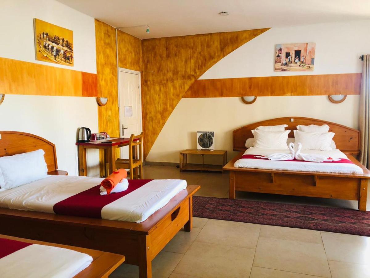 Petite Flower Guest House Talata-maty Экстерьер фото