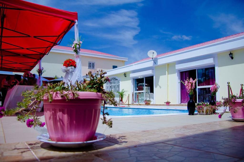Petite Flower Guest House Talata-maty Экстерьер фото