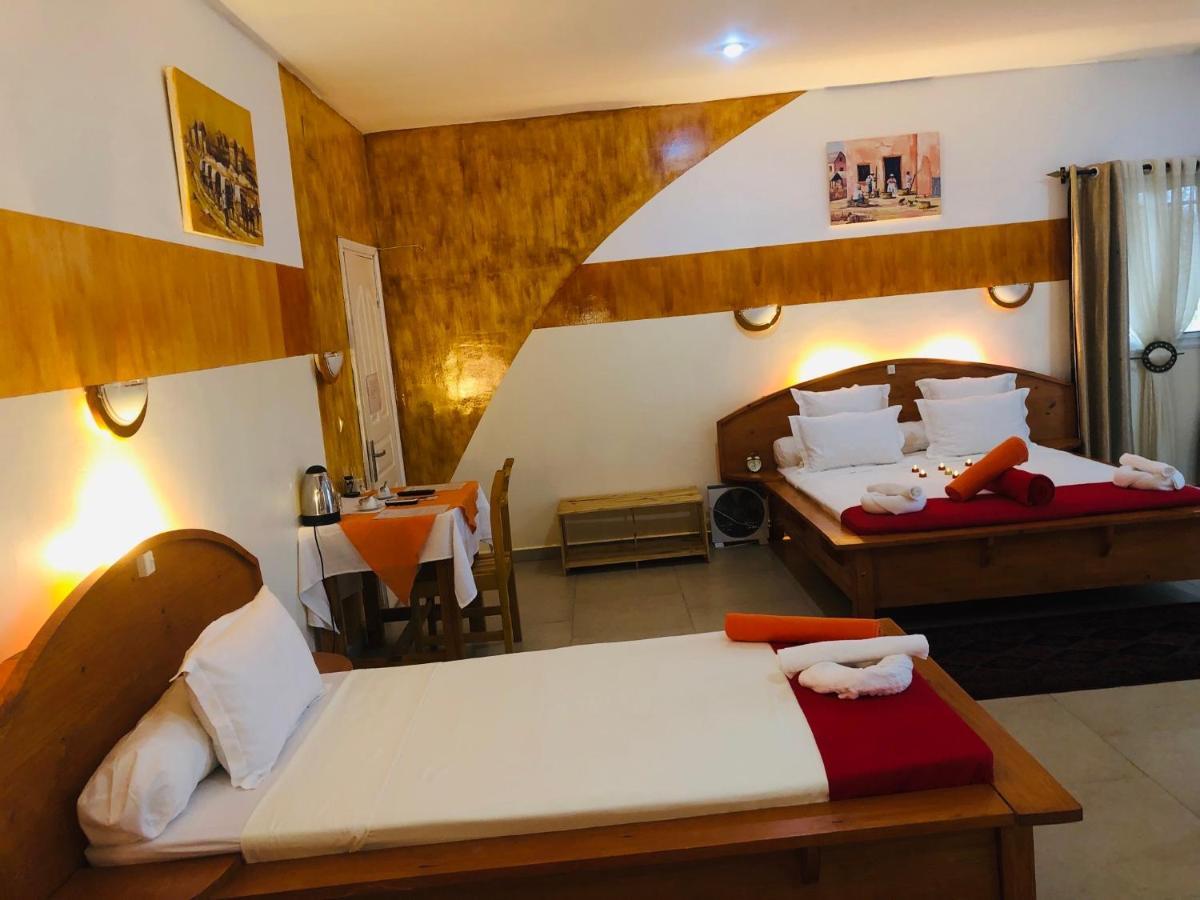 Petite Flower Guest House Talata-maty Экстерьер фото